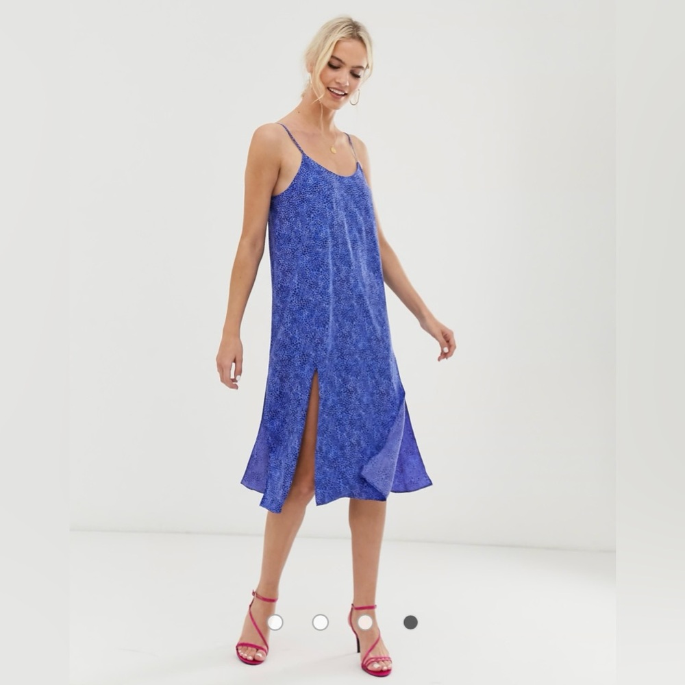 & Other Stories leopard print midi slip dress in blue. Size 4 us, 36 eu